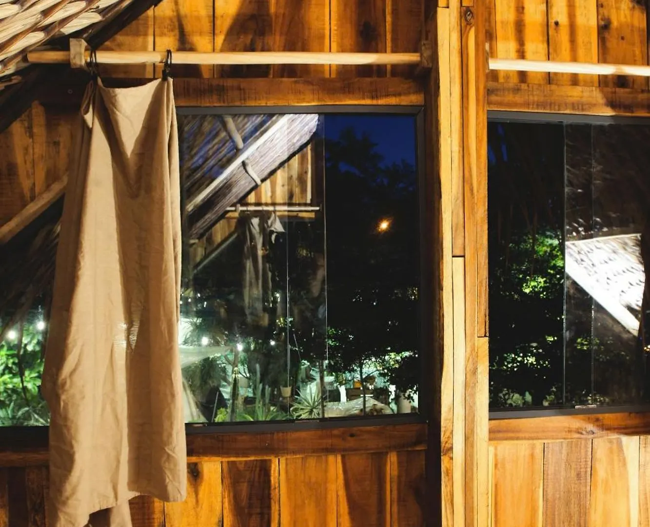 Cactos Bar & Homestay Ho Chi Minh City Bed & Breakfast