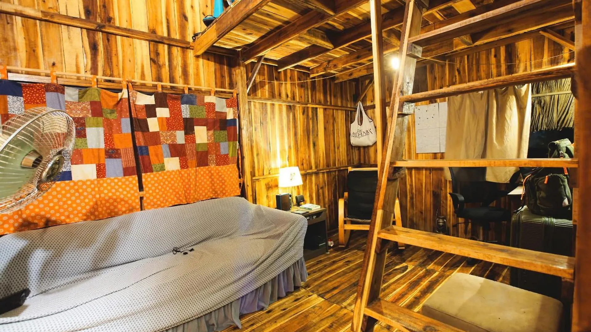 Cactos Bar & Homestay Ho Chi Minh City